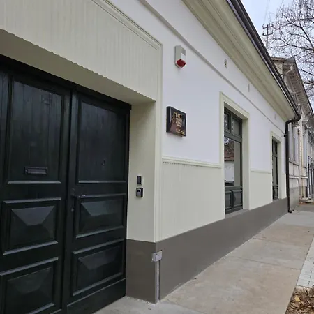 בית הארחה Face 1 Center